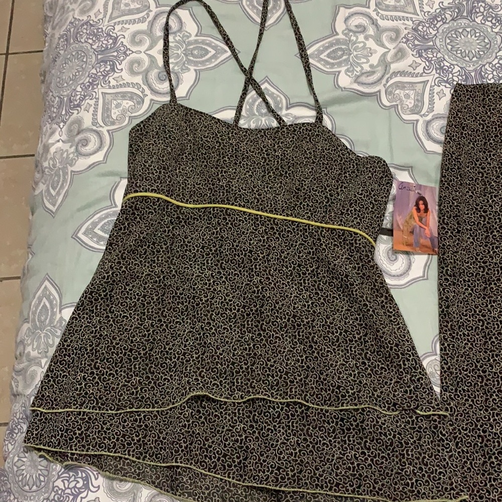 Matching Set - Picture 3 of 6